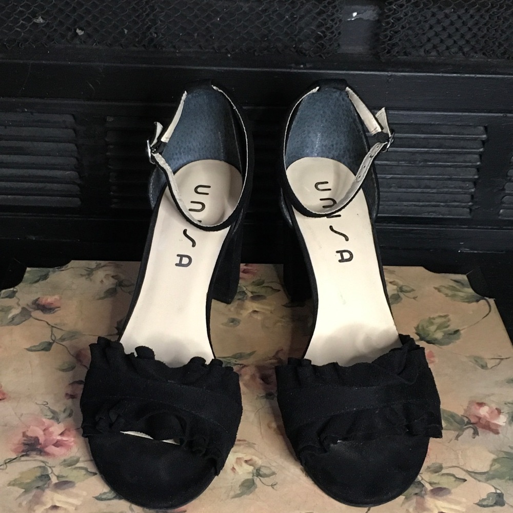 Black Sandles Size 10